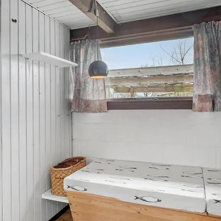2 Bedroom Gorgeous In * Stege