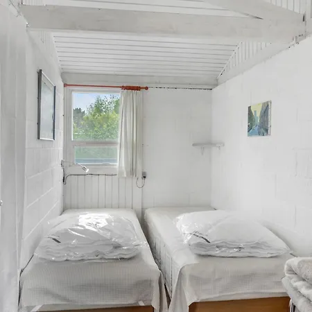 2 Bedroom Gorgeous In