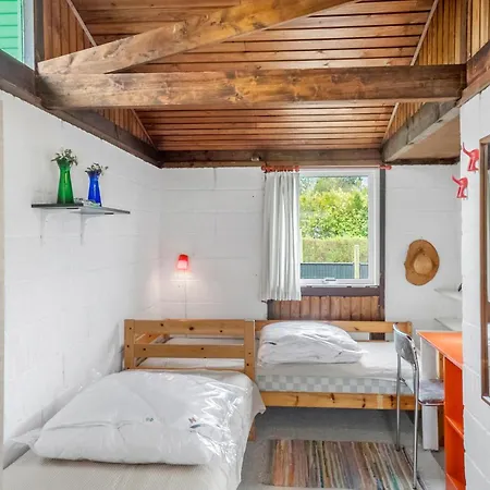 Vakantiehuis 2 Bedroom Gorgeous In *