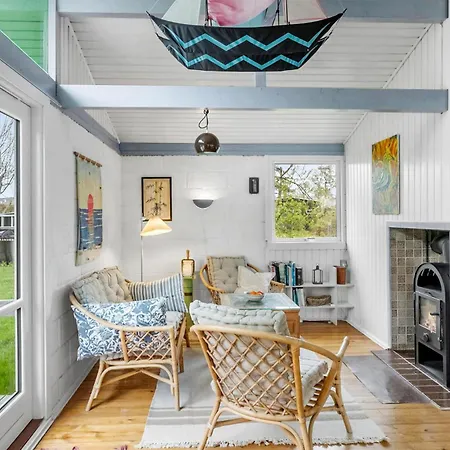 2 Bedroom Gorgeous In