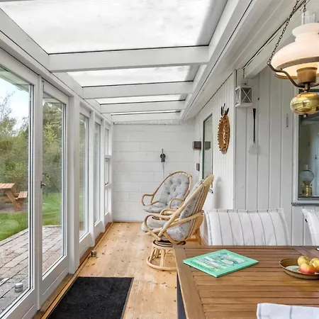 2 Bedroom Gorgeous In *