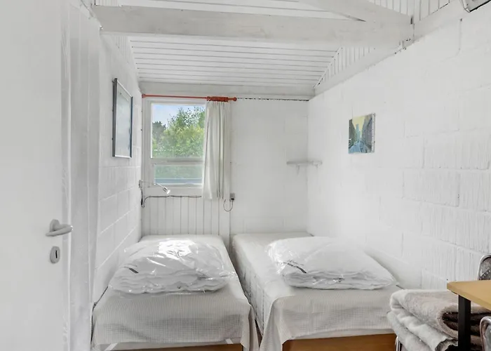 2 Bedroom Gorgeous In