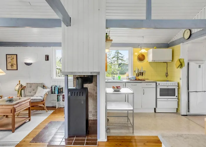 2 Bedroom Gorgeous In Feriehus *